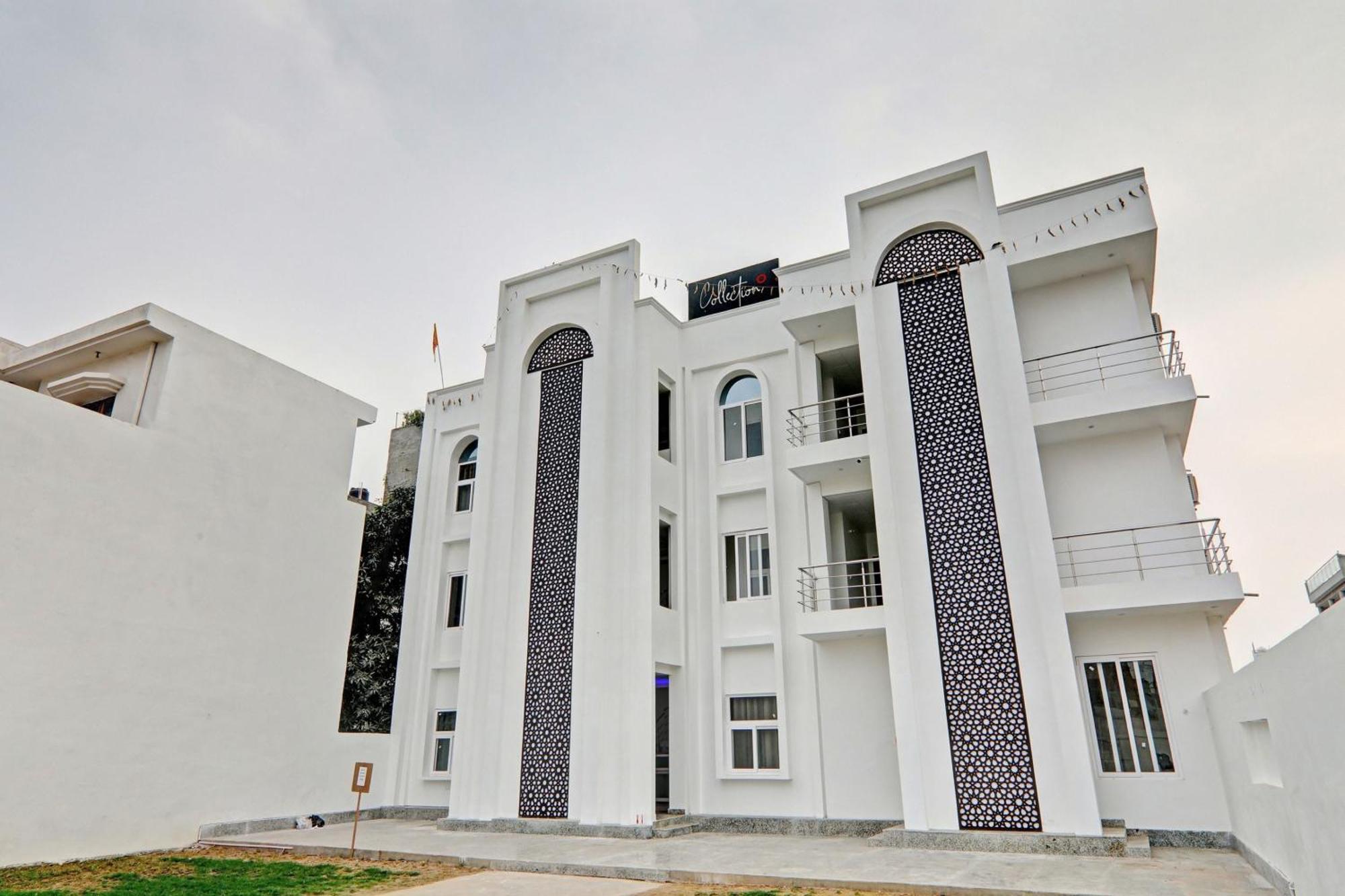 Super Collection O Yamuna Palace Near Gomti Riverfront Park Hasanganj 외부 사진
